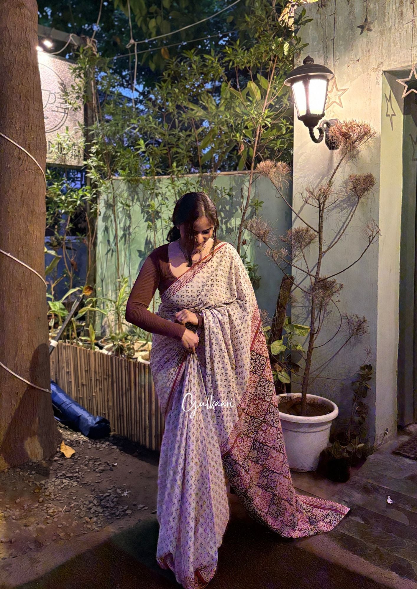 The Black & Beige Flower - Hand-Block Prints Soft Mul Cotton Saree