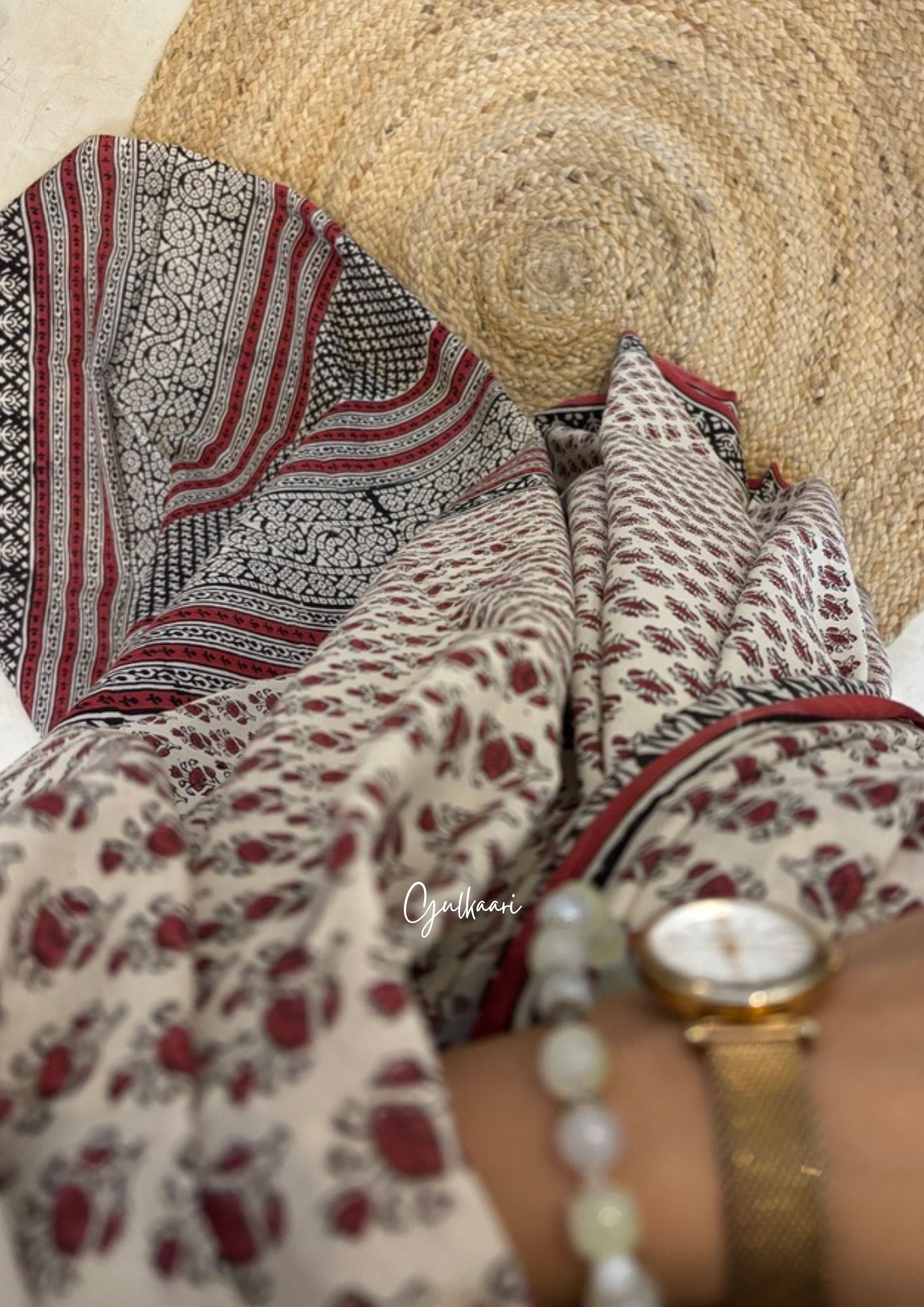 The Beige & Black Bloom - Hand-Block Prints Soft Mul Cotton Saree