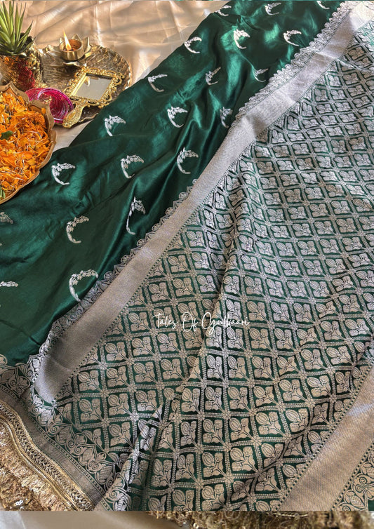 The Chaand ~ Soft Masrhu Katan Silk Saree In Dark Green With Lace Work